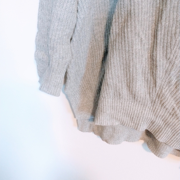 Old Navy grey ribbed long sleeve sweater size medium tall - Picture 4 of 4